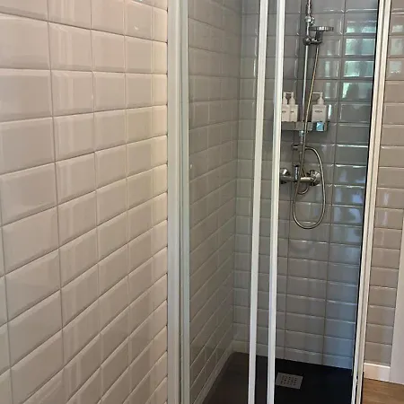 Loft Anexo En Chalet, Con Piscina De Uso Privado *